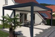 Pergola maison en aluminium gris anthracite - Côté Fenêtres